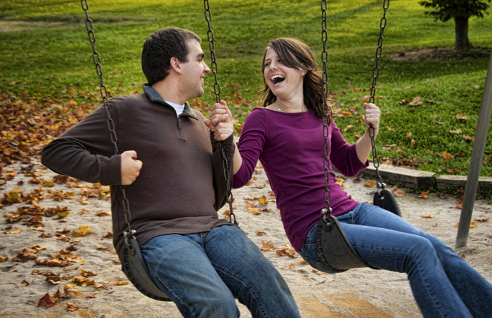 couple-swinging-engagment-photo