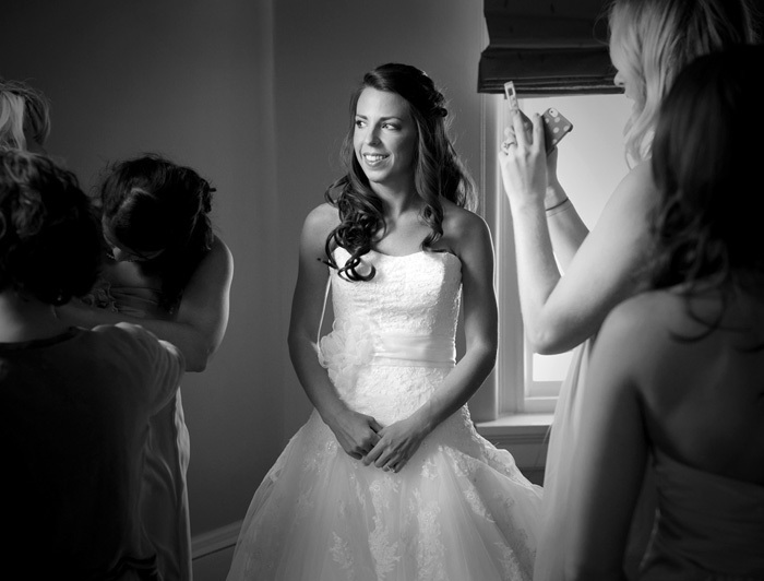 wedding-bride-in-window-black-and-white-columbus-ohio-photographer