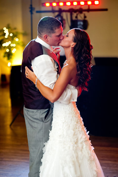 first-dance-wedding-reception-kiss-at-columbus-athenaeum-bly-photography