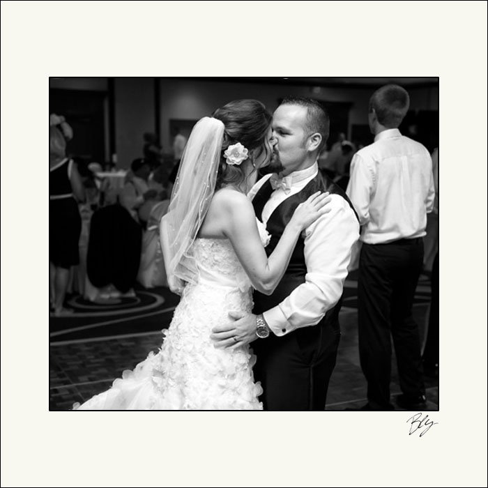husband-and-wife-dancing-wedding-reception-columbus-marriott-northwest-bly-photography