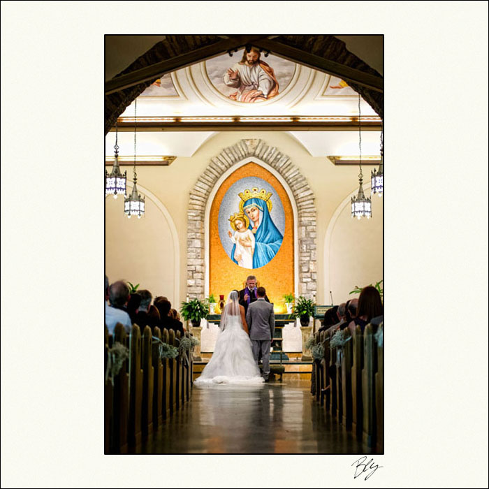 our-lady-of-victory-catholic-church-wedding-ceremony-columbus-ohio-bly-photography