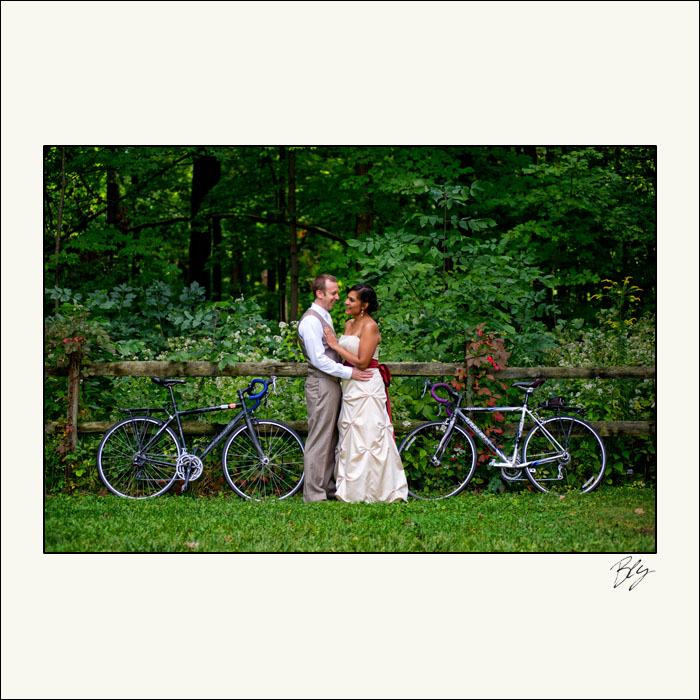 bride-groom-bikes-columbus-ohio-wedding-photographer