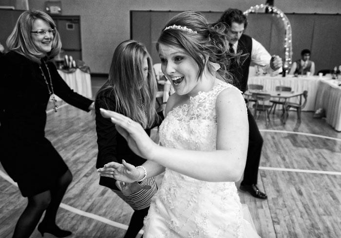 bride-dancing-st-marks-findlay-ohio
