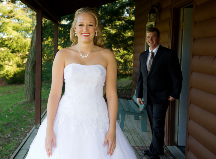 wedding-first-look-mement-bly-photography