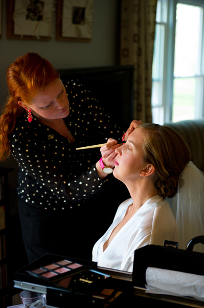BRIDE-WEDDING-DAY-MAKEUP-BLY-PHOTOGRAPHY