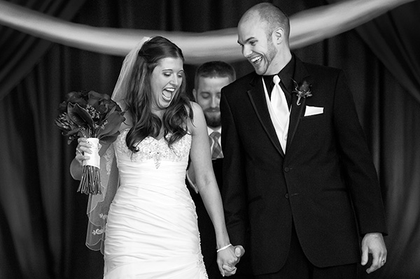 wedding-processional-grand-valley-dale-ballroom-columbus-bly-photography