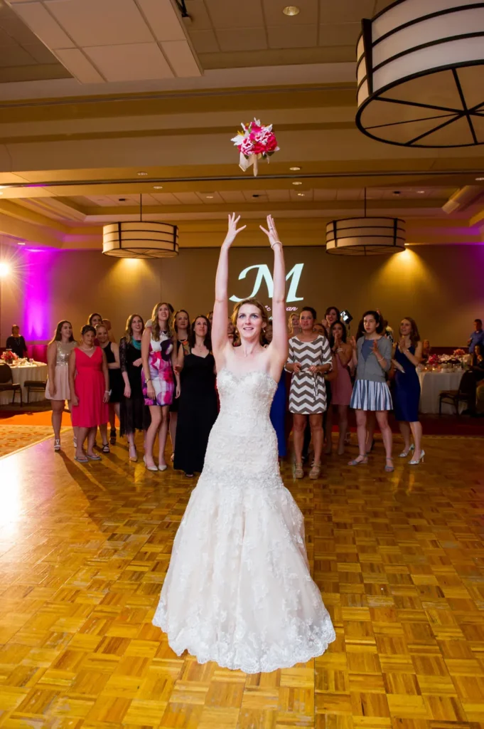 bride reception bouquet toss blackwell columbus