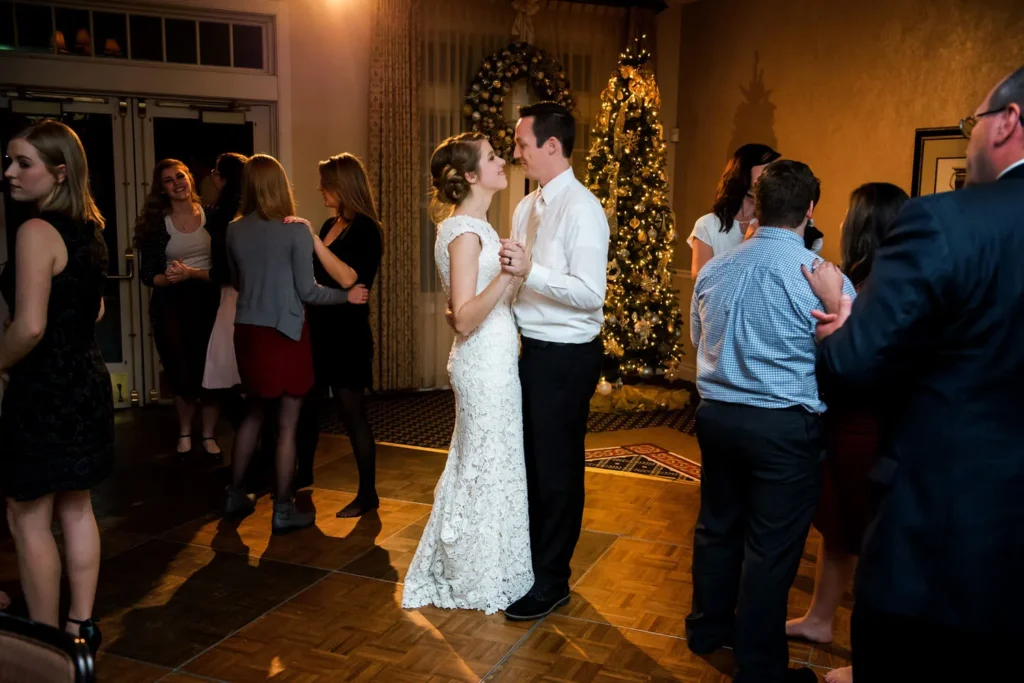 wedding reception dance jefferson country club