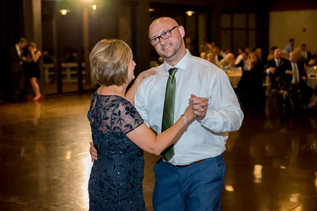 columbus zoo wedding mother son dance