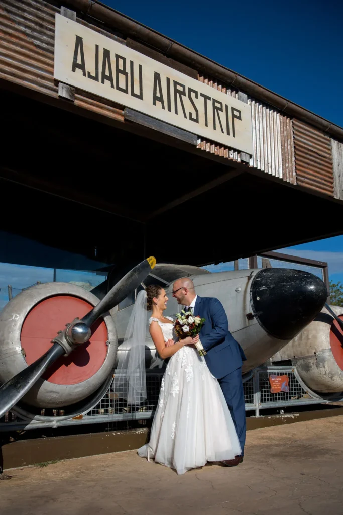 columbus zoo wedding plane