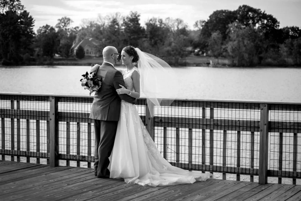 wedding columbus ohio zoo dock