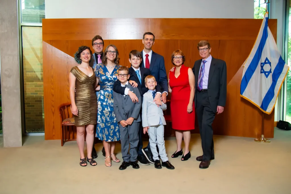 beth tikvah mitzvah group family