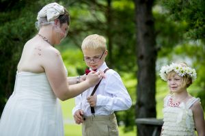 ring-bearer-flower-girl-with-brdie-marysville-ohio-wedding-bly-photography.jpg