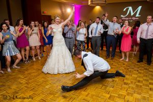 wedding-reception-dancing-blackwell-columbus-ohio-bly-photography.JPG