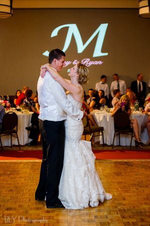 wedding-reception-first-dance-blackwell-columbus-ohio-bly-photography.JPG