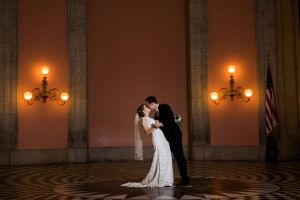 columbus-ohio-statehouse-wedding-dance-bly-photography.jpg