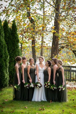 bridesmaids-columbus-zoo-bly-photography.jpg
